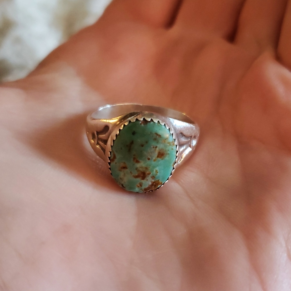 Turquoise sterling silver ring